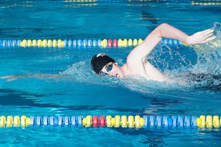 Rockne Roll/News-Register##
McMinnville Swim Club freestyler Garrett Sutton demonstrates his winning stroke at the McMinnville Aquatic Center last week. Rockne Roll/News-Register##
McMinnville Swim Club freestyler Garrett Sutton demonstrates his winning stroke at the McMinnville Aquatic Center last week.