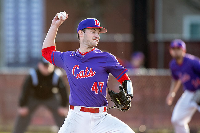 Linfield baseball takes two of three against Whitworth