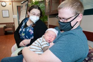 Rusty Rae/ News-Register ##
Chasey and Scott Branton of McMinnville prepare to take Conner home from Willamette Valley Medical Center Sunday afternoon. The couple s first child was born at 9:03 a.m. New Year s Day. Rusty Rae/ News-Register ##
Chasey and Scott Branton of McMinnville prepare to take Conner home from Willamette Valley Medical Center Sunday afternoon. The couple s first child was born at 9:03 a.m. New Year s Day.