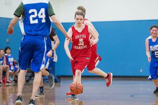 Marcus Larson/News-Register##
Mac guard Bailey Pursley dribbles up the court. Pursley also serves as Mac’s team captain. Marcus Larson/News-Register##
Mac guard Bailey Pursley dribbles up the court. Pursley also serves as Mac’s team captain.
