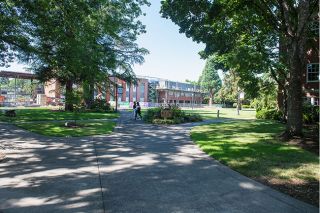 Rusty Rae/News-Register##

Linfield University’s W.M. Keck Science Complex is taking shape in the center of campus, south of Melrose Hall. A new building connects to remodeled Graf and Murdock Halls. Completion is expected in December.