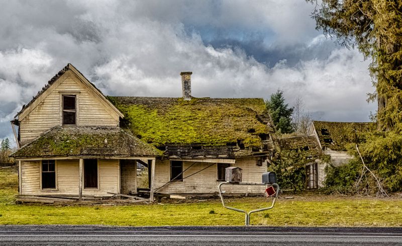 Submitted photo ##
One of Lockwood’s shots shows a mysteriously decrepit house. She said she likes for her work to evoke emotions.