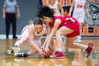 Marcus Larson/News-Register##
Willamina’s Hannah Hughes tries to steal the ball away from a Westside Christian player during the Bulldogs’ 69-11 blow out win. Hughes led her team with eight steals. Marcus Larson/News-Register##
Willamina’s Hannah Hughes tries to steal the ball away from a Westside Christian player during the Bulldogs’ 69-11 blow out win. Hughes led her team with eight steals.