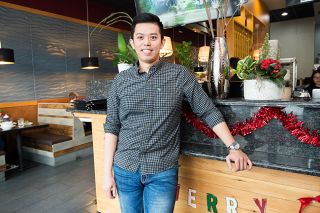 Marcus Larson/News-Register ##
Henry Nguyen started his restaurant, Pho Brothers, this fall. He’s been working in restaurants since he came to the U.S. from Vietnam, starting as a dishwasher and becoming a manager before opening his own place. Marcus Larson/News-Register ##
Henry Nguyen started his restaurant, Pho Brothers, this fall. He’s been working in restaurants since he came to the U.S. from Vietnam, starting as a dishwasher and becoming a manager before opening his own place.