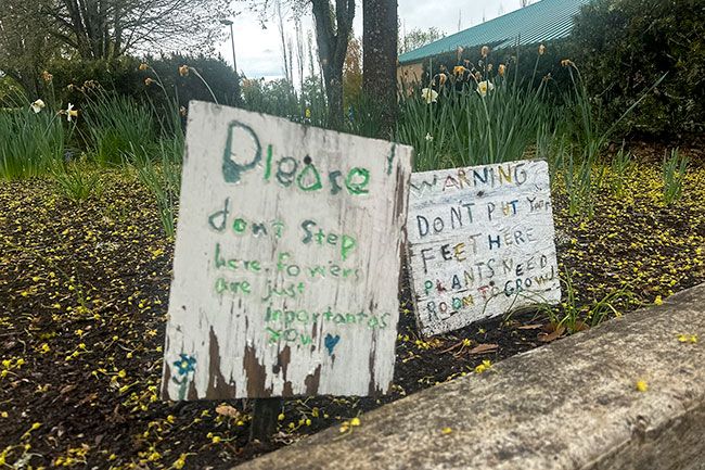 Kirby Neumann-Rea/News-Register##&ldquo;Fowers are just important as you&rdquo;: Willamette Elementary School.