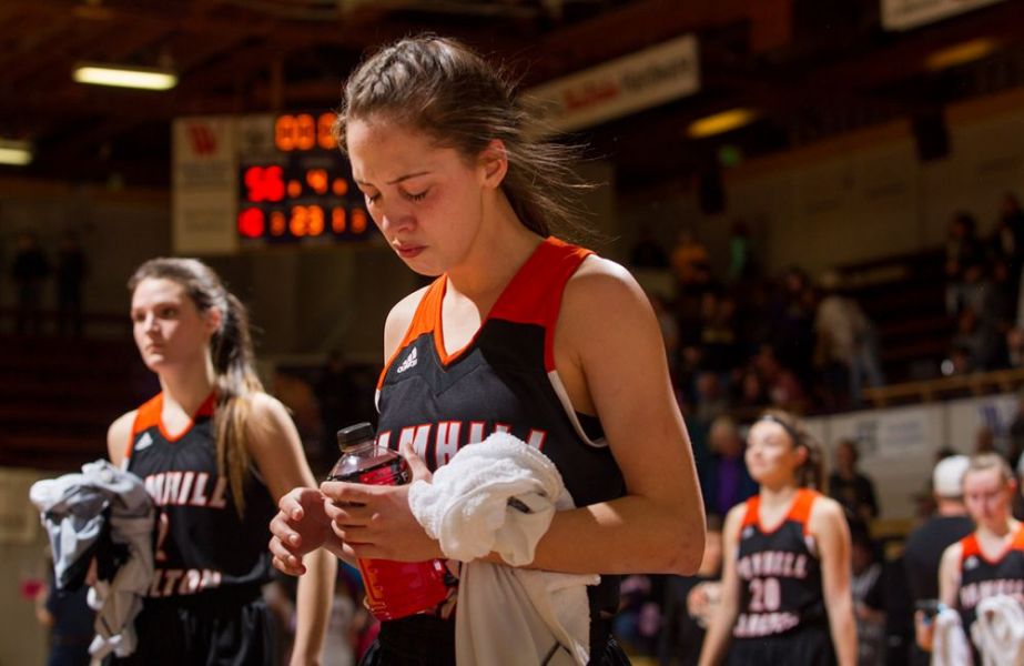 Rockne Roll/News-Register##
Y-C s Jordynn Rivas reacts to her team s playoff loss to Marshfield.